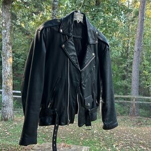 Men’s Leather Jacket from Wilson’s circa 1994. Size Small. Insulated